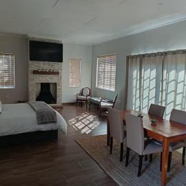 Cape Karoo Lodge, hotelli kohteessa Riversdale