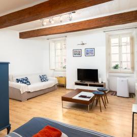 Traditional 1BR Maltese Maisonette Near Valletta Grand Harbour Area, hotel i Valletta