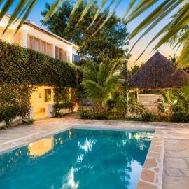 Hide Away Villa
