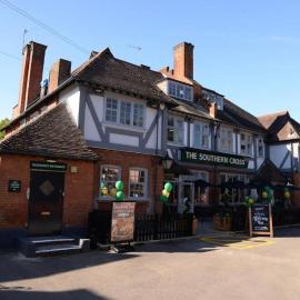 GuestReady - Southern Cross Hotel, hotel v destinaci Watford