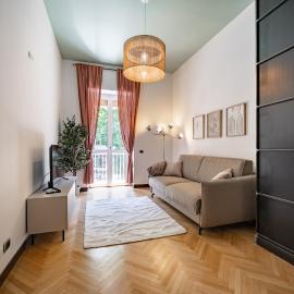 Casa Dante - Spazioso appartamento vicino al Lago di Como, Hotel in Lecco