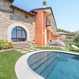 Casale San Giacomo Guest House، فندق في غافاردو