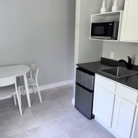 Cozy 1BR Walk to Hospital & Main St Brand New