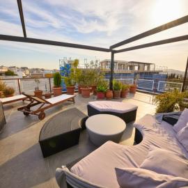 Cozy Penthouse next to Station