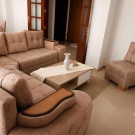 Charmant F3 Moderne a Urba 2000 El Achour, hotel a El Achour