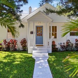 Garden Oasis with Pool and Cabana mins to Beach, khách sạn ở Lake Worth
