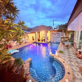 Swansea Villa 3 BR