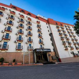 EMİRGAN Otel, hotell i Bağlık