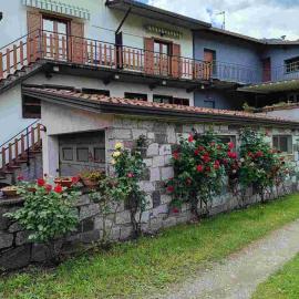 Locazione breve LE ROSE, hotel en Darfo