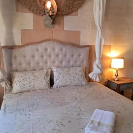 Villa Ambrosia Fontana Gozo Homestay โรงแรมในGħajn il-Kbira