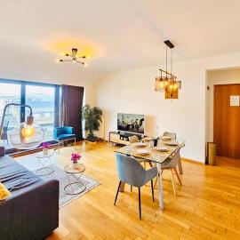 Relax in a Stunning Penthouse with terrace&parking