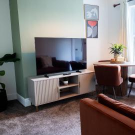 Central Altrincham - Work & Stay