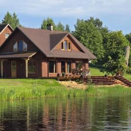 Päikseranna Puhkemaja, hotel sa Rõssa