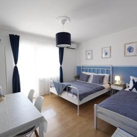 L'infini Sea Shell apartment Zubovići、ズボヴィチのホテル