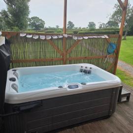Lakes and Eden Valley. Thornhill Cabin, hotel a Long Marton
