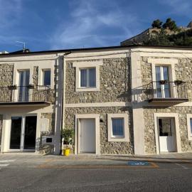 La Dimora Imperiale: Rocca Imperiale'de bir otel