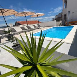 Apartments Vida mit Pool
