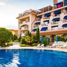 Paradise Corner Topola - Spacious 2BR Ground Floor apartment, hotel a Topola