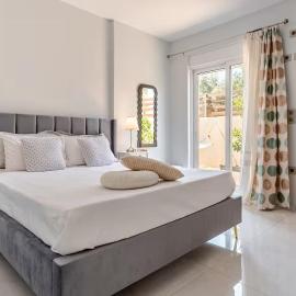 S&M Cozy Garden Lagonissi, hotel a Lagonissi