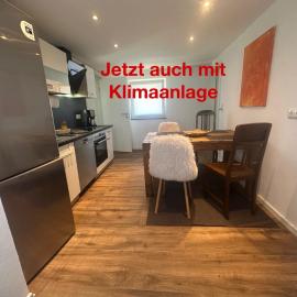 Monteure-Business Apartments - 2x mit Küche, 1x Übernachtungszimmer - Wlan-Parkplatz-Waschmaschine