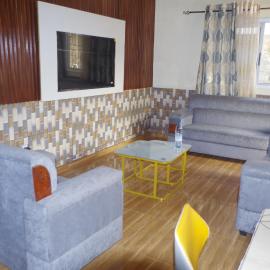 Grand Studio à 200 m de la plage de Kribi Clim - Wi-Fi, hotel a Kribi