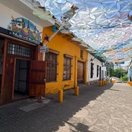 Nuevo Rumbo San Antonio Hostal - FREE WiFi, coffee & tea, patio & shared lounge, hotel in Cali