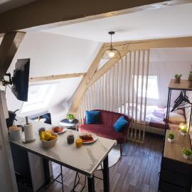 NOUVEAU STUDIO OMER - Netflix & Clim - Centre Ville - Idéal PRO ou COUPLE - Cosy & Confort - Parking gratuit rue - OFFRE SPÉCIALE