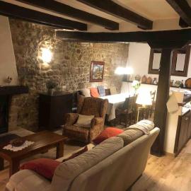 Casa rural with charm in Mieres-Girona, hotel em Mieras