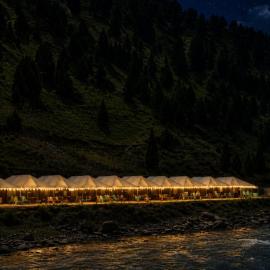 GUREZ LUXURY Resort by GRITTI CASTLE, hotel a Wāmpor