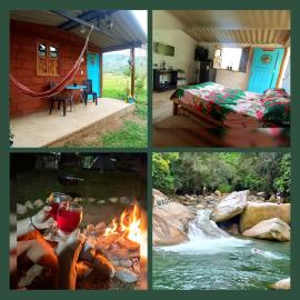 Cabañas Un lugar Mágico en Cisneros Antioquia, hotel en Cisneros