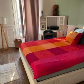 Home in Historic Vincennes, Near Paris and Disneyland
