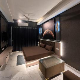 Moon escape studio, hotel in Ghaziabad