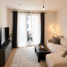 Stylisches Neubau-Apartment im Süden Berlins