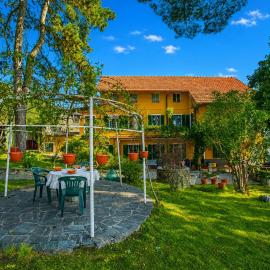 Villa I Tre Archi for 6 with Private Garden - Happy Rentals