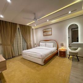 Designer Boutique Hotel Serviced Apartments Bahria Town Islamabad & Rawalpindi - LMY, hotel in Rawalpindi