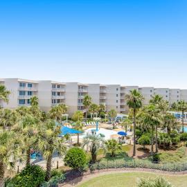 5th Floor Beautifully Decorated Condo At Waterscape Waterfall Lazy River, hotel in Fort Walton Beach
