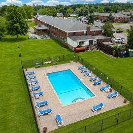 Lakeside Inn, hotel em Wakefield
