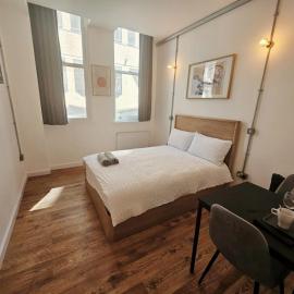 The Nest Lite, hotel a Sheffield