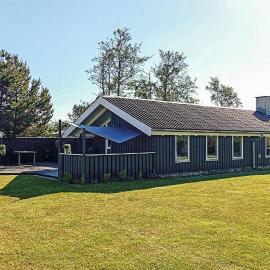 Cozy Home In Strandby With Sauna
