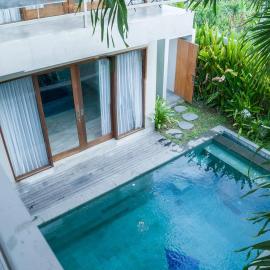Tingkir Villa - Tropical 3BR Pool Villa - Quiet Bali Escape, hotel in Tumbak Bayuh