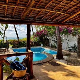 Villa Kipara - Beachside - Private Pool & Jacuzzi