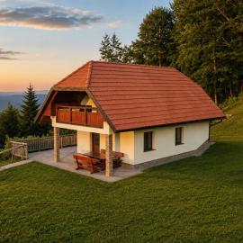 Mohoričeva domačija, hotel in Idrija