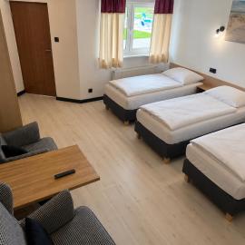 Ośrodek Kolonijny Bazylak 2, hotel a Rewal