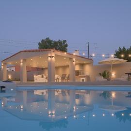 Maroon 7 Residence