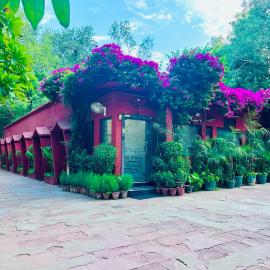 Hotel Sheela, 100m from Taj Mahal