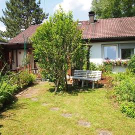 Ferienhaus-in-idyllischer-Lage