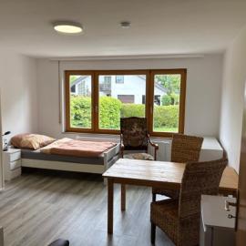 Günstige Monteurzimmer - oder als ganzes Haus zu vermieten