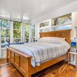 Jennifer's Cottage Room | The Chosen Collection, hótel í Summerland