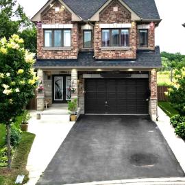 4 Bed 4 Bath Home in Prime Niagara Area 2700 sqf, hôtel à Thorold