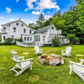 Large Killington Woodstock Area Home, hotel en Bridgewater